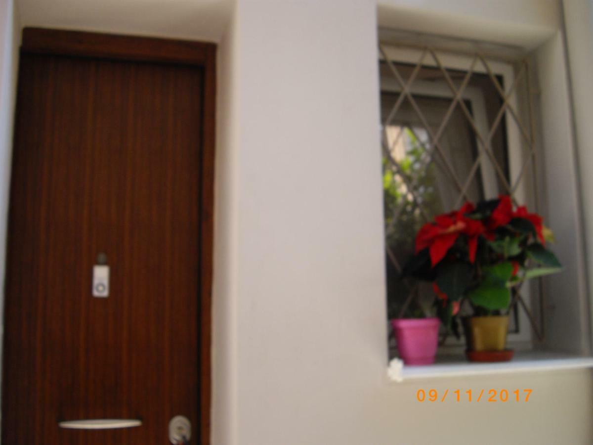 The 25Sqm Sunny, Modern And Comfortable Athén Kültér fotó