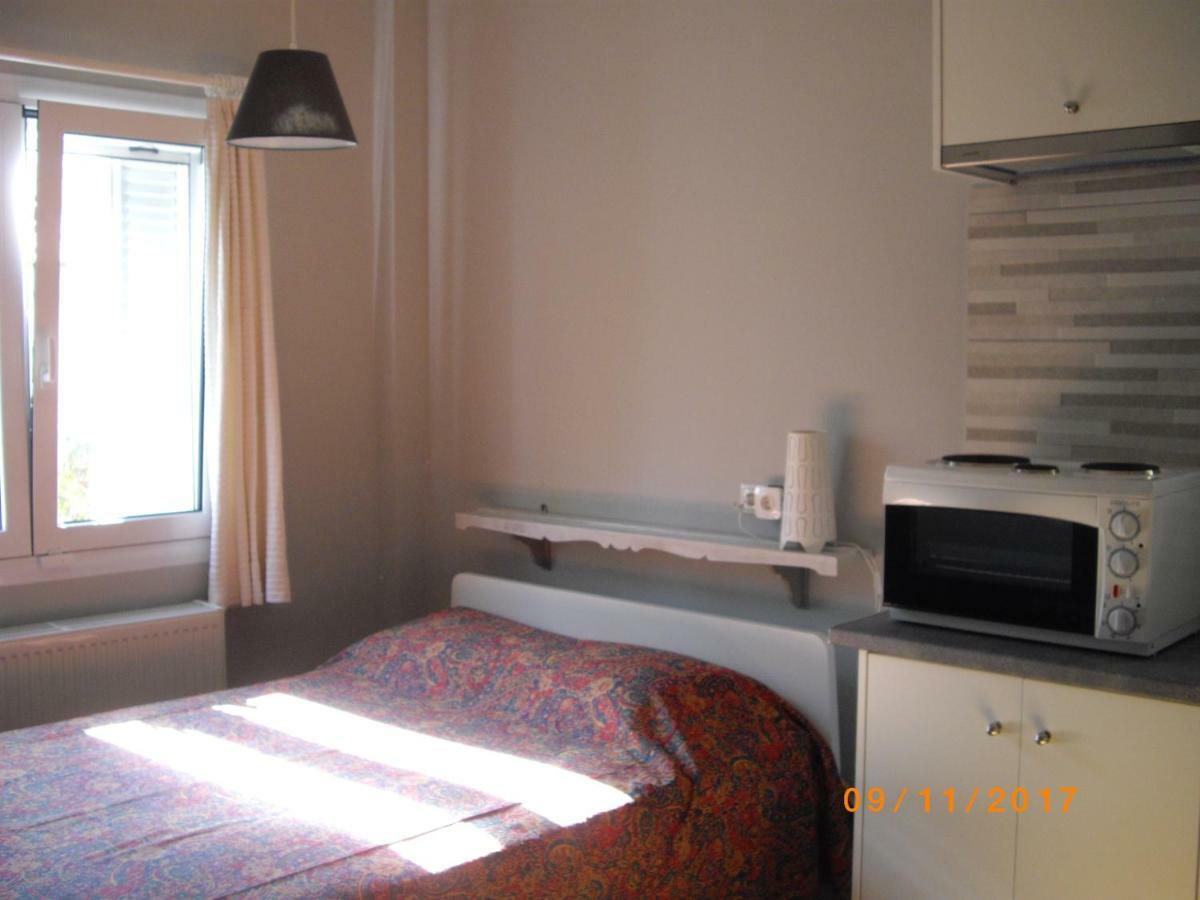 The 25Sqm Sunny, Modern And Comfortable Athén Kültér fotó
